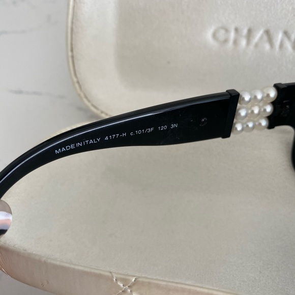 Chanel Black and Pearl Wrap Around Sunglass - Picture 5 of 6